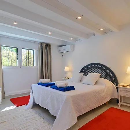 Basilmary By Aguilarent וילה *